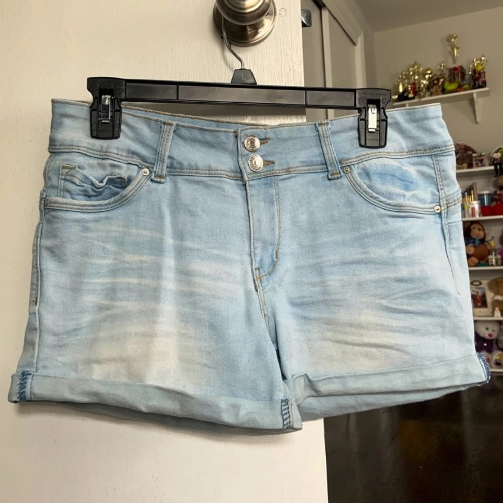 Women’s Jean Shorts!